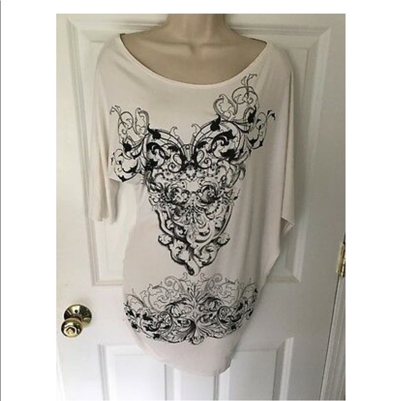 Wet Seal Juniors Embellished Blousy Graphic Top - Picture 2 of 8